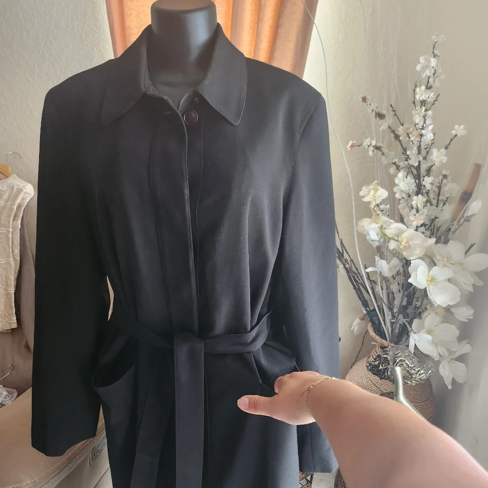Gallery coat size 10
